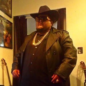 Meet your Posher, Brian